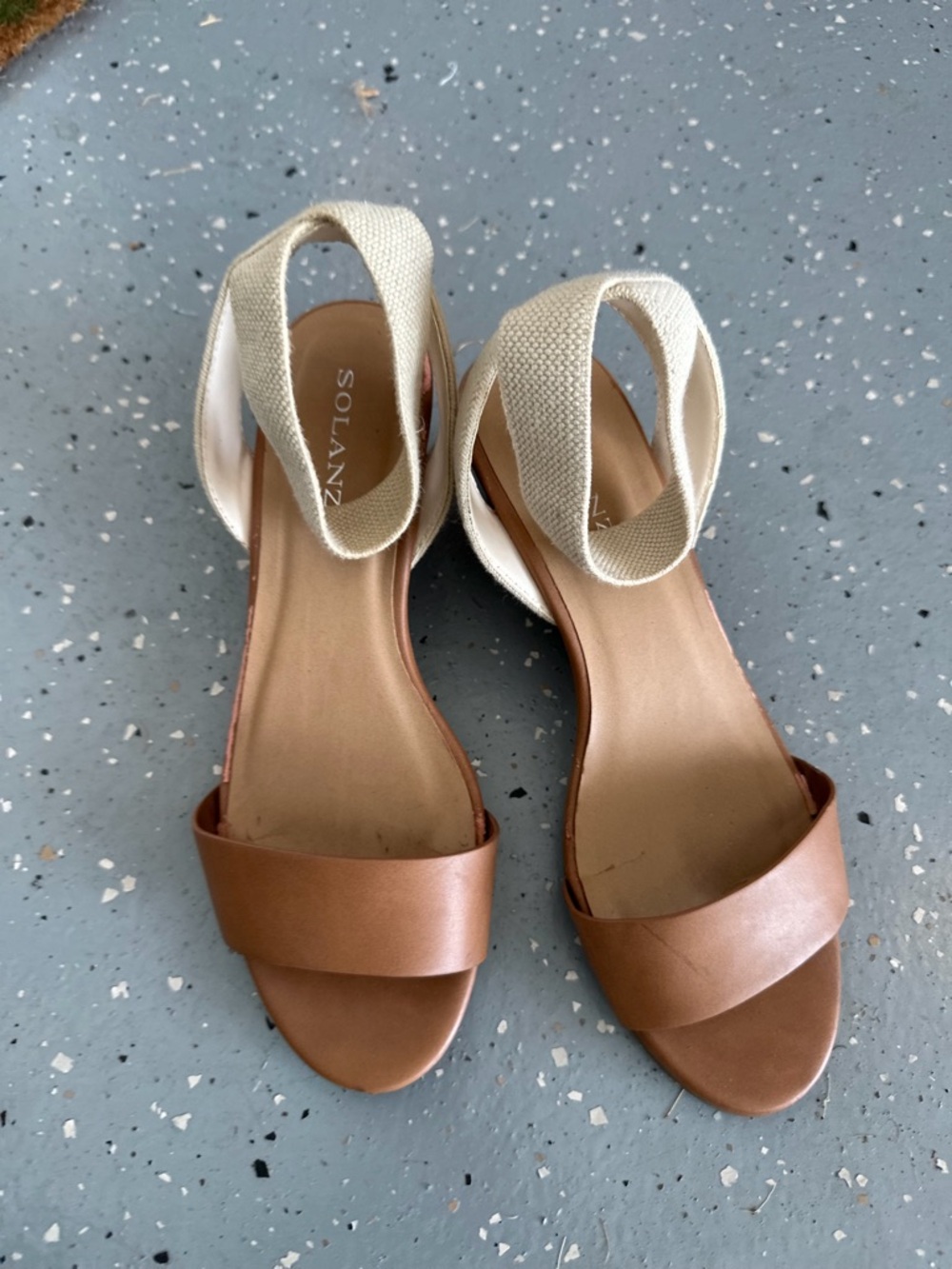 Tan and Cream Women's Open-Toe Sandals